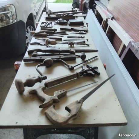 Outils de merisier