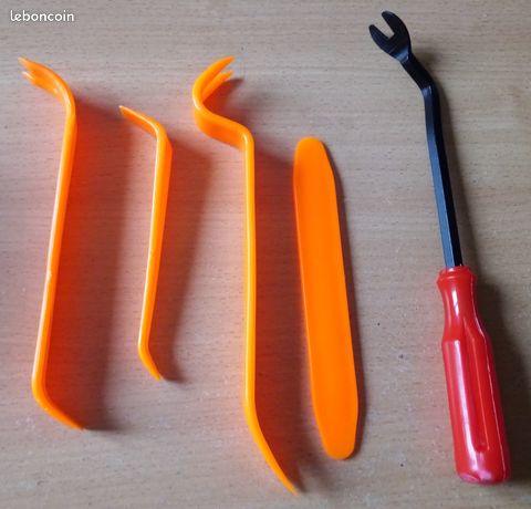 Outils démontage garnitures + levier et brosse fine
