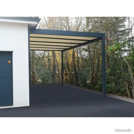 Panneaux sandwich en PVC RAL 7016 pour etancheite