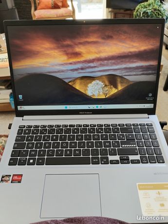 Pc portable ASUS VIVOBOOK de 2023