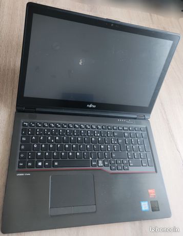 Pc portable FUJITSU lifebook u758 avec i7 8th génération en bonne état esthétique