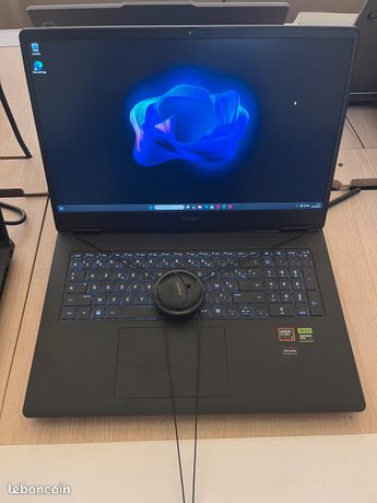 PC Gamer HP Omen 17-db0112nf Ryzen 7 RTX 4070 16Go RA 512Go SSD