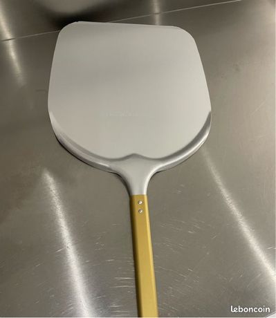 Pelle à pizza
