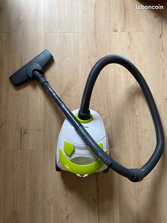 Petit aspirateur