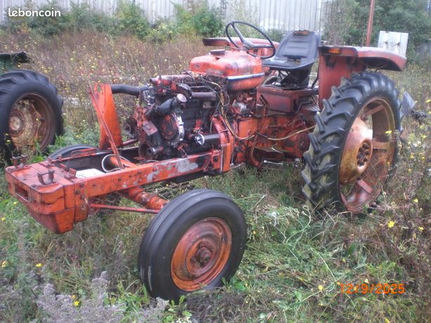 Pieces tracteur renault super 7