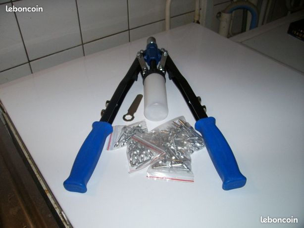 Pince pour rivetage