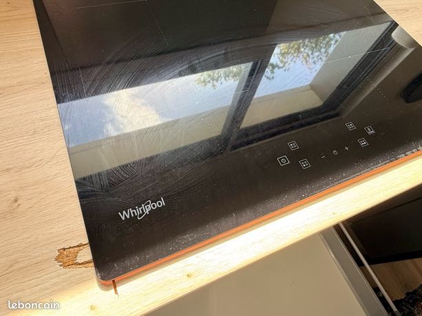 Plaque à induction Whirlpool