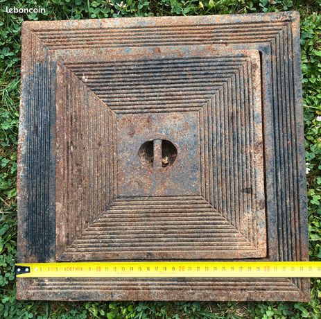 Plaque fonte 35x35 pour regard