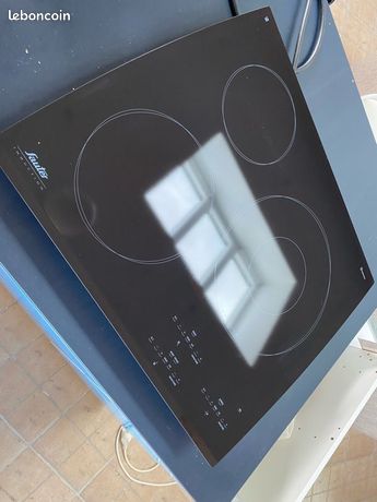 Plaque induction Sauter 3 foyers STI664BF1 – 7200 W