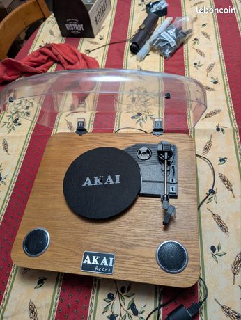 Platine tourne disque Akai