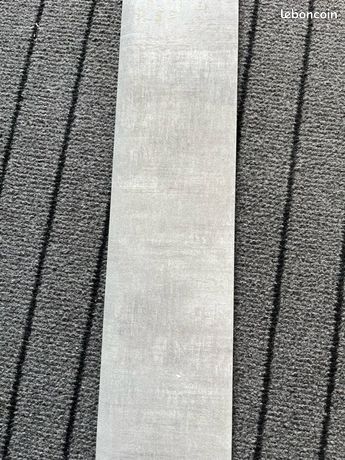 Plinthe carrelage gris clair