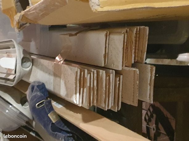 Plinthe en bois