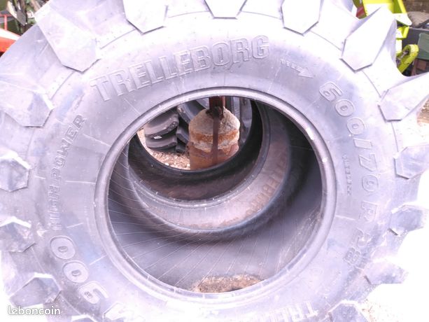 Pneu 600/70/28