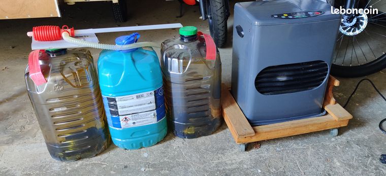 Poele a petrole et combustible