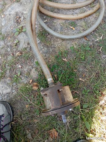 Pompe avec tuyau