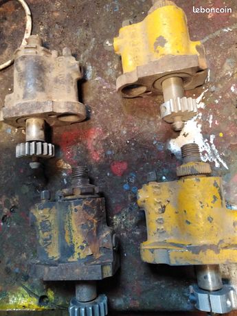 Pompe d 4 caterpillard