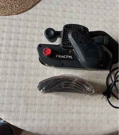 Ponceuse 75 mm 950 watts + 6 bandes