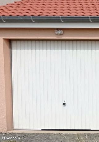 Portail basculant garage