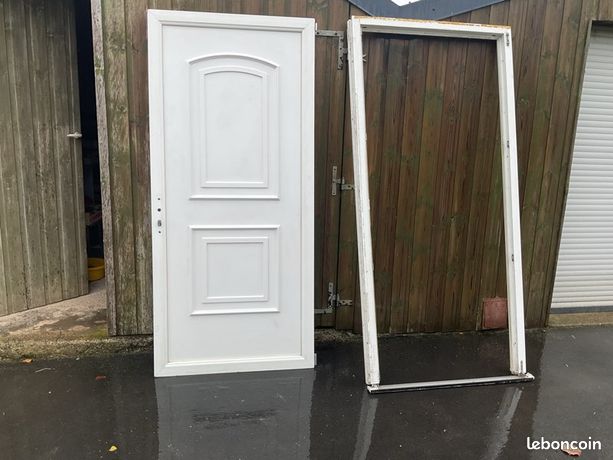 Porte dentrée PVC