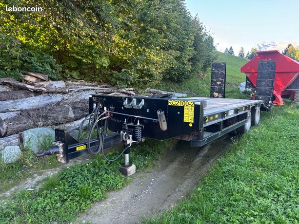 Porte-engins Pronar