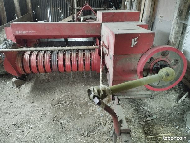 Presse à foin