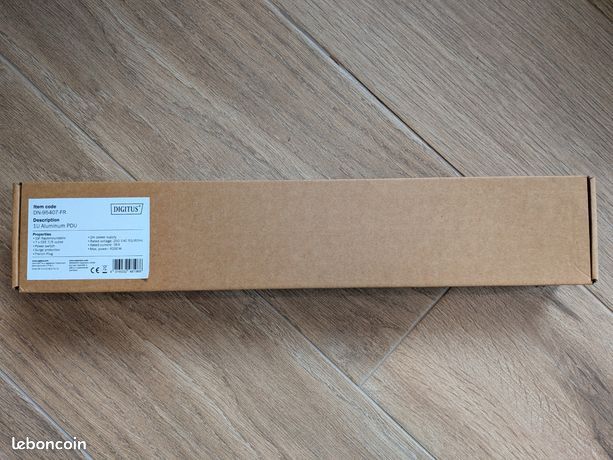 Prise multiple 19" 7 prises