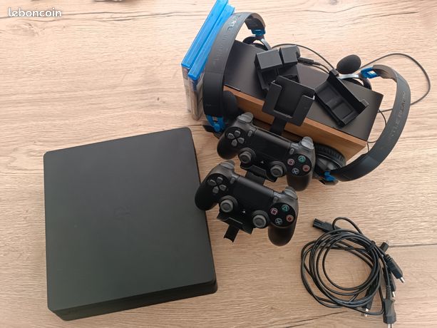 Ps4 + 2 manettes+ 2 casques