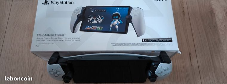 PS5 Portal livré dans sa boîte d' + câble USB