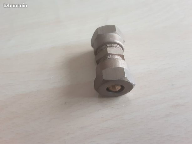 Raccord tube