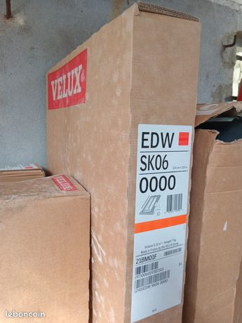 Raccord pour fenêtre de toit sur tuiles VELUX Edw sk06