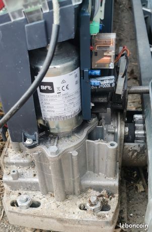 Recherche piece moteur coulissant