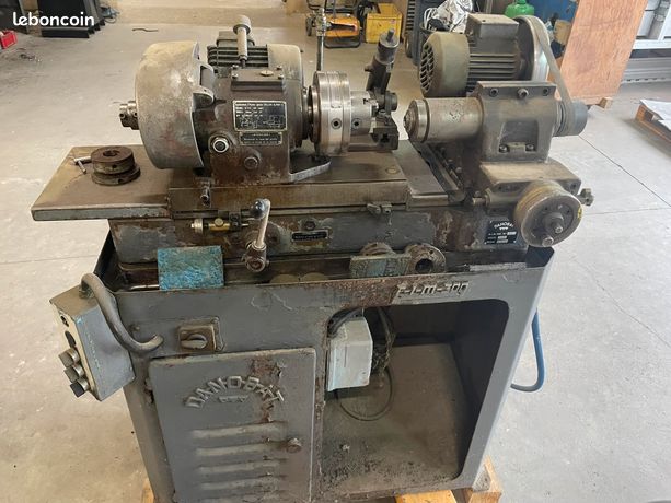 Rectifieuse cylindrique
