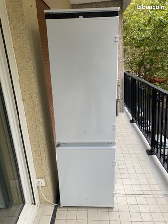 Réfrigérateur combiné encastrable Electrolux NEUF