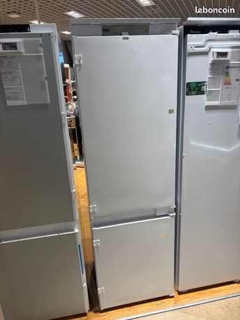 Réfrigérateur combiné encastrbale WHIRLPOOL WHC18T574P Supreme