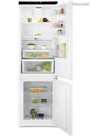 Réfrigérateur congélateur ENCASTRABLE Electrolux ENT8TE18S3