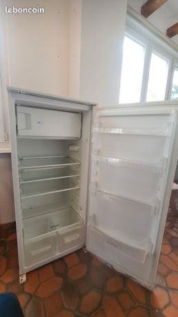Réfrigérateur-congélo CANDY encastrable