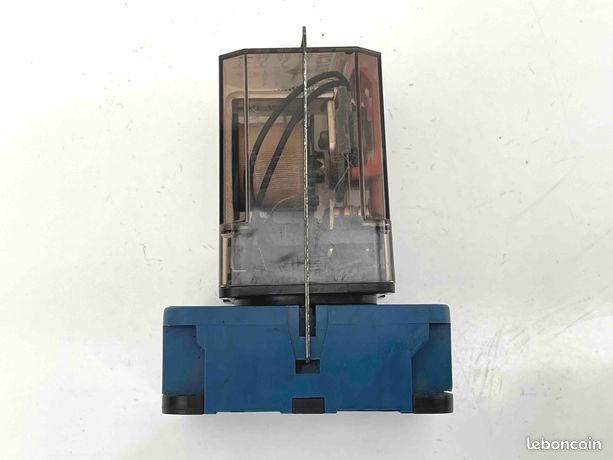 Relais Schrack avec base