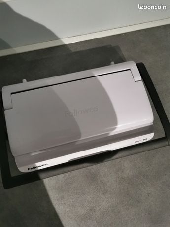 Relieuse Fellowes