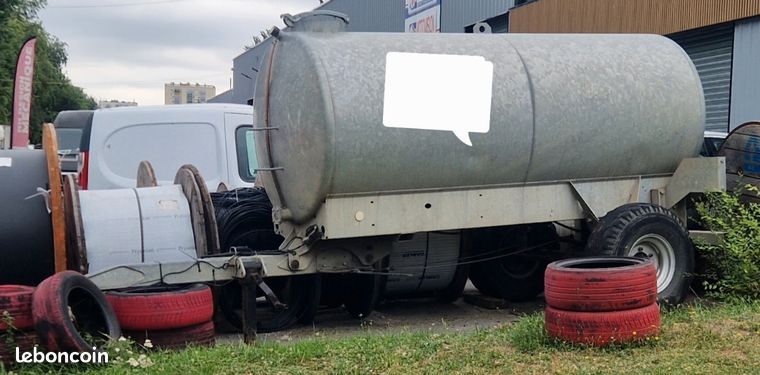 Remorque citerne 4000l