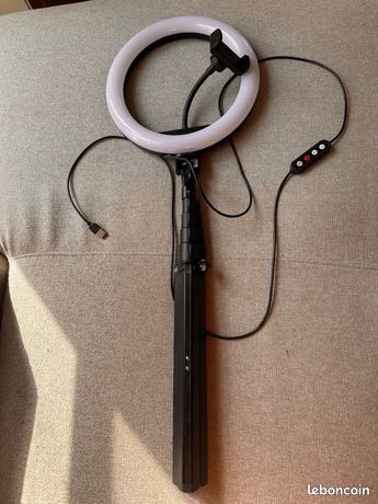 Ring light