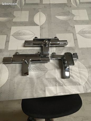 Robinet chrome
