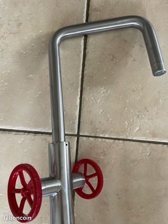 Robinet style industriel