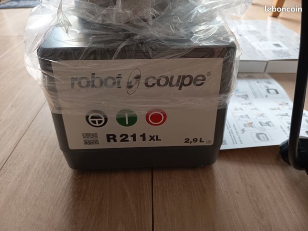Robot coupe
