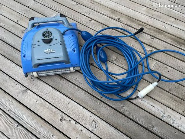 Robot dolphin m200