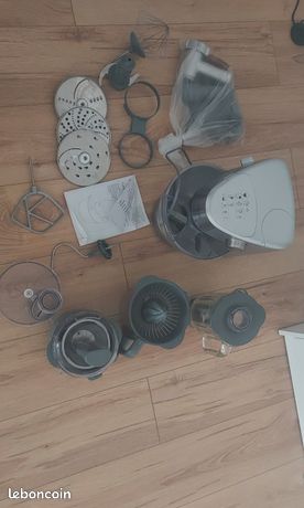 Robot kenwood KHC29
