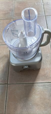 Robot Kenwood