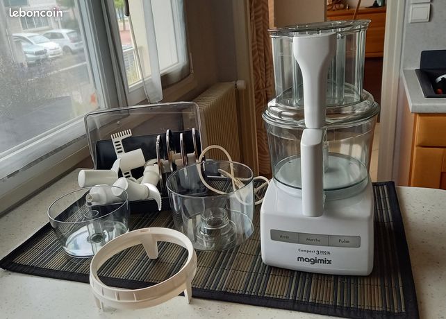 Robot multifonction compact Magimix France