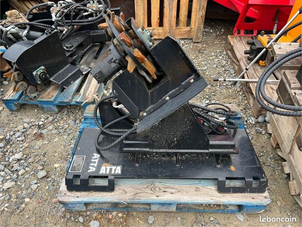 Rogneuse de souche pour mini chargeur