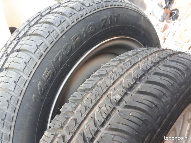 Roues 145/70/13 état pneus neufs