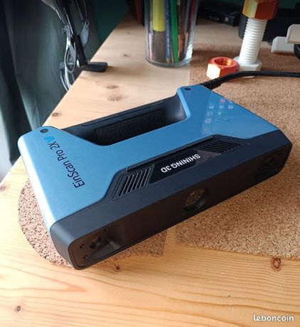 Scanner 3D Shining 3D EinScan Pro 2X V2